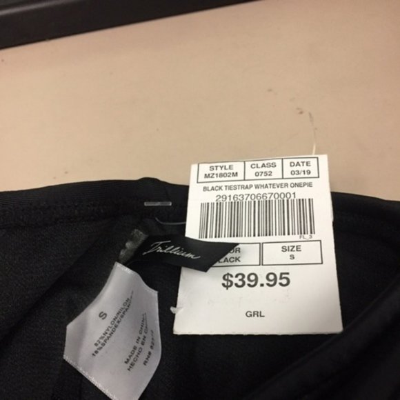 ~NWT Trillium Tie Strap Swimsuit Padded & Removable - Picture 4 of 7